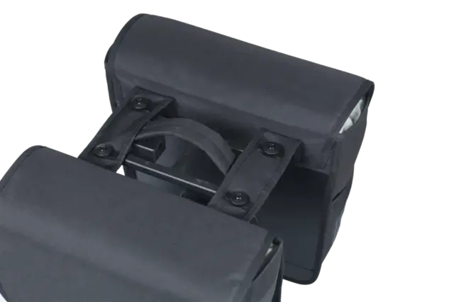 Basil GO Go-Double MIK Sideveske Sett Sort, 32 ltr, ink MIK system 
