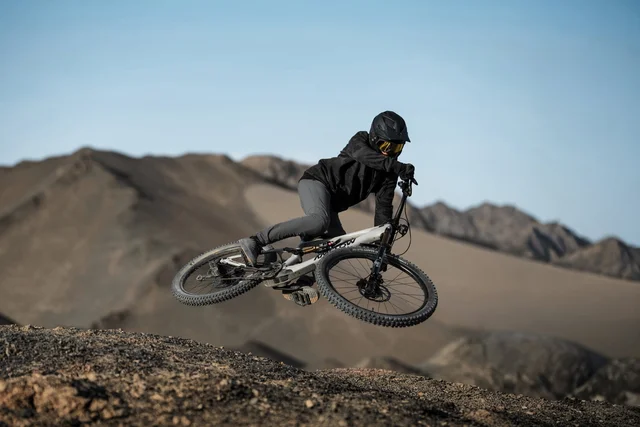 Amflow PX Carbon phantom black L 