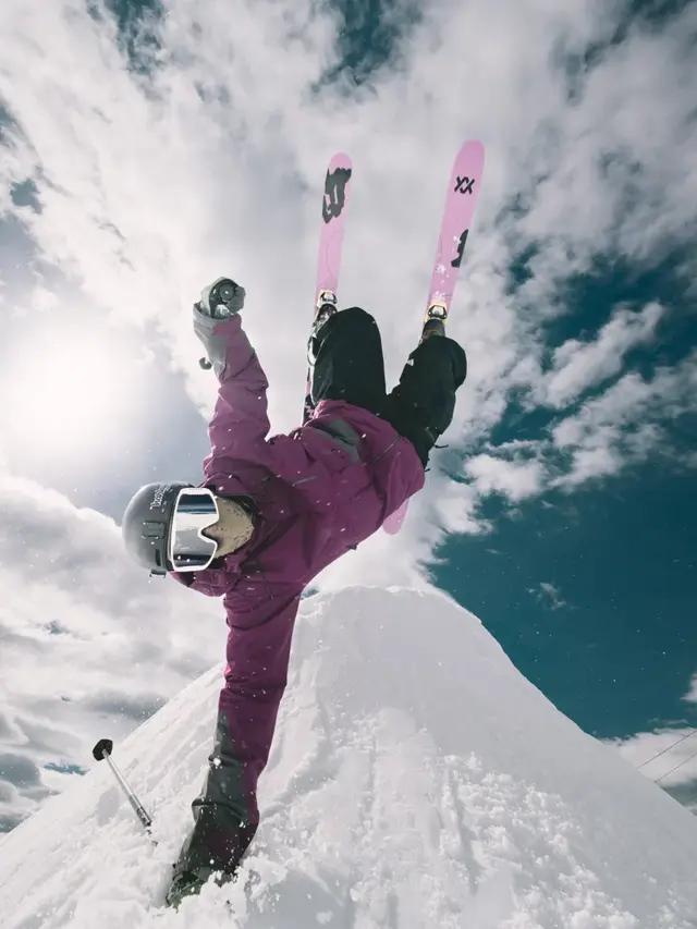 Völkl Revolt Jr Urban + 7.0 Vmotion Jr 118cm 