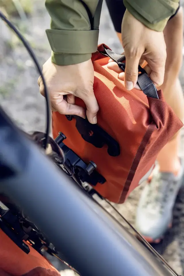 Ortlieb Fork-Pack Plus 5.8L QLS Salsa/Dark Chili 