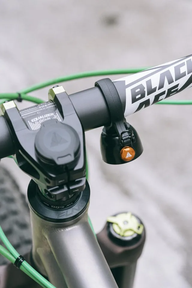 Granite Design Cricket 