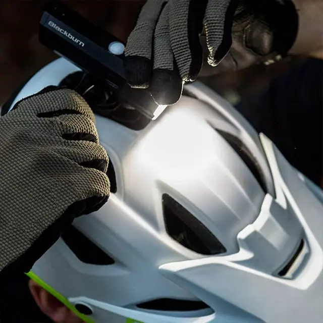 Blackburn Dayblazer 1000 Front + 65 Bak 1000 lumen + 65 lumen 